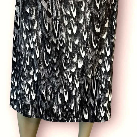 Talbots V Neck Stretchy Knit Faux Wrap Sheath Dress Ruched Size M Abstract Gray - Picture 4 of 16